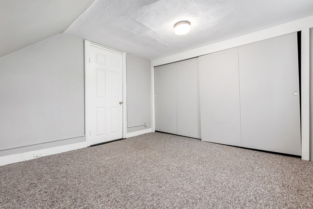 92 Washington St, Peabody