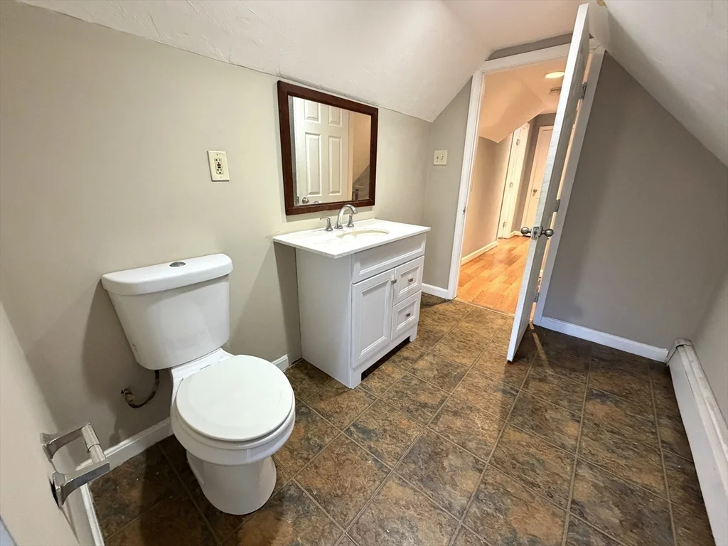 30 Riverview St, Brockton