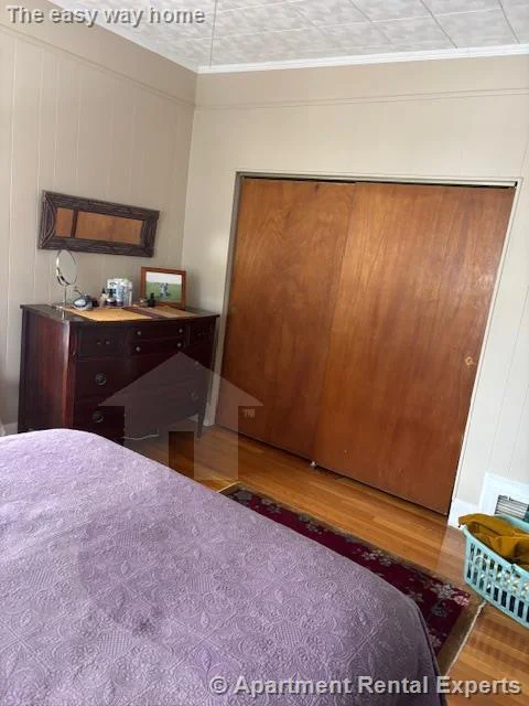 14 Virginia St, Sullivan Square