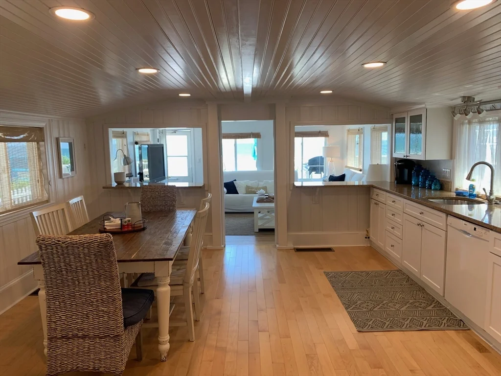 63 Ocean Rd North, Duxbury