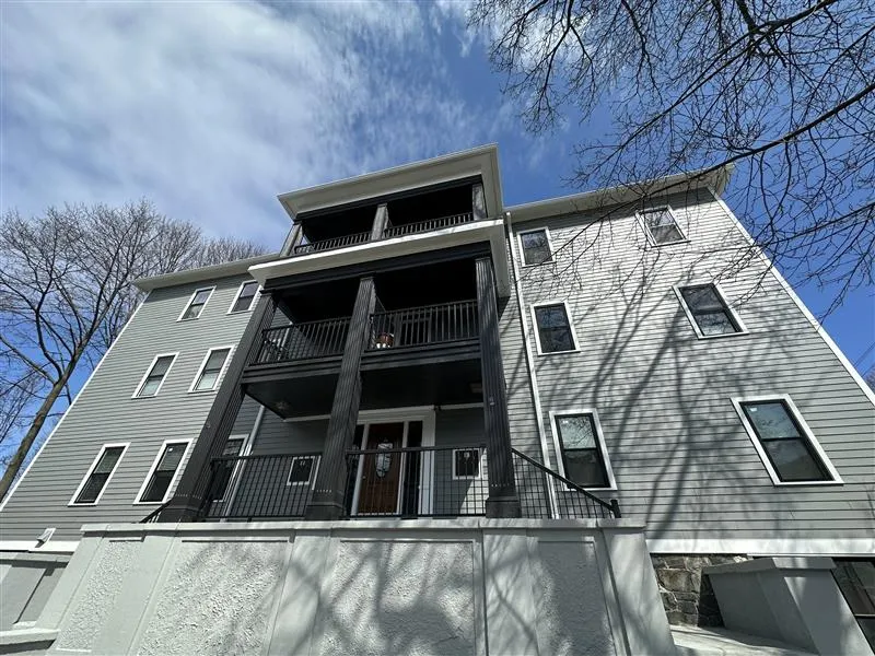 111 Woodstock St, West Somerville