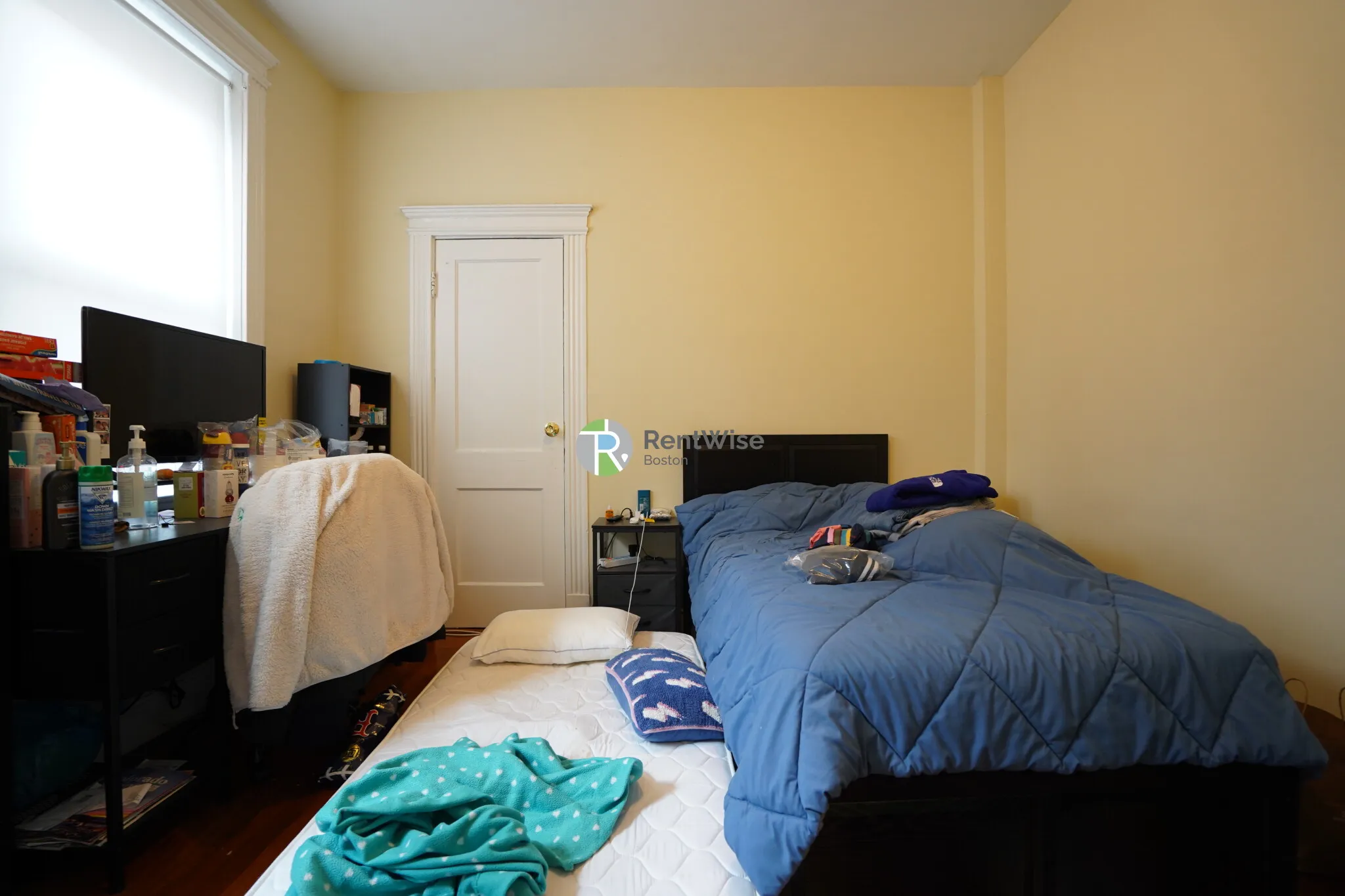 35 Gardner St, Allston