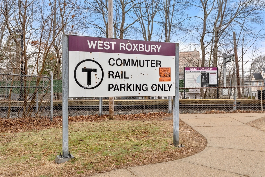 425 Lagrange St, West Roxbury