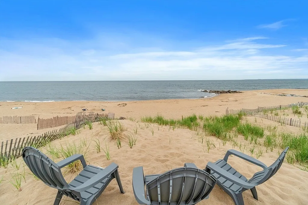 4 Northern Blvd, Plum Island