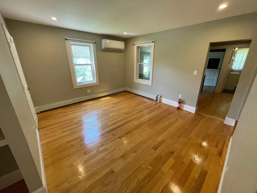 35 Wilson St, Billerica