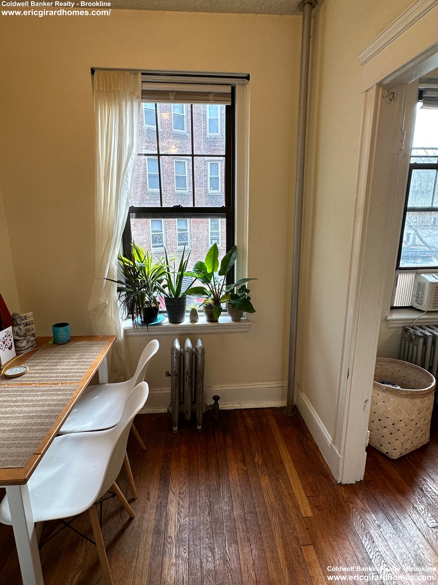 64 Queensberry St, Fenway