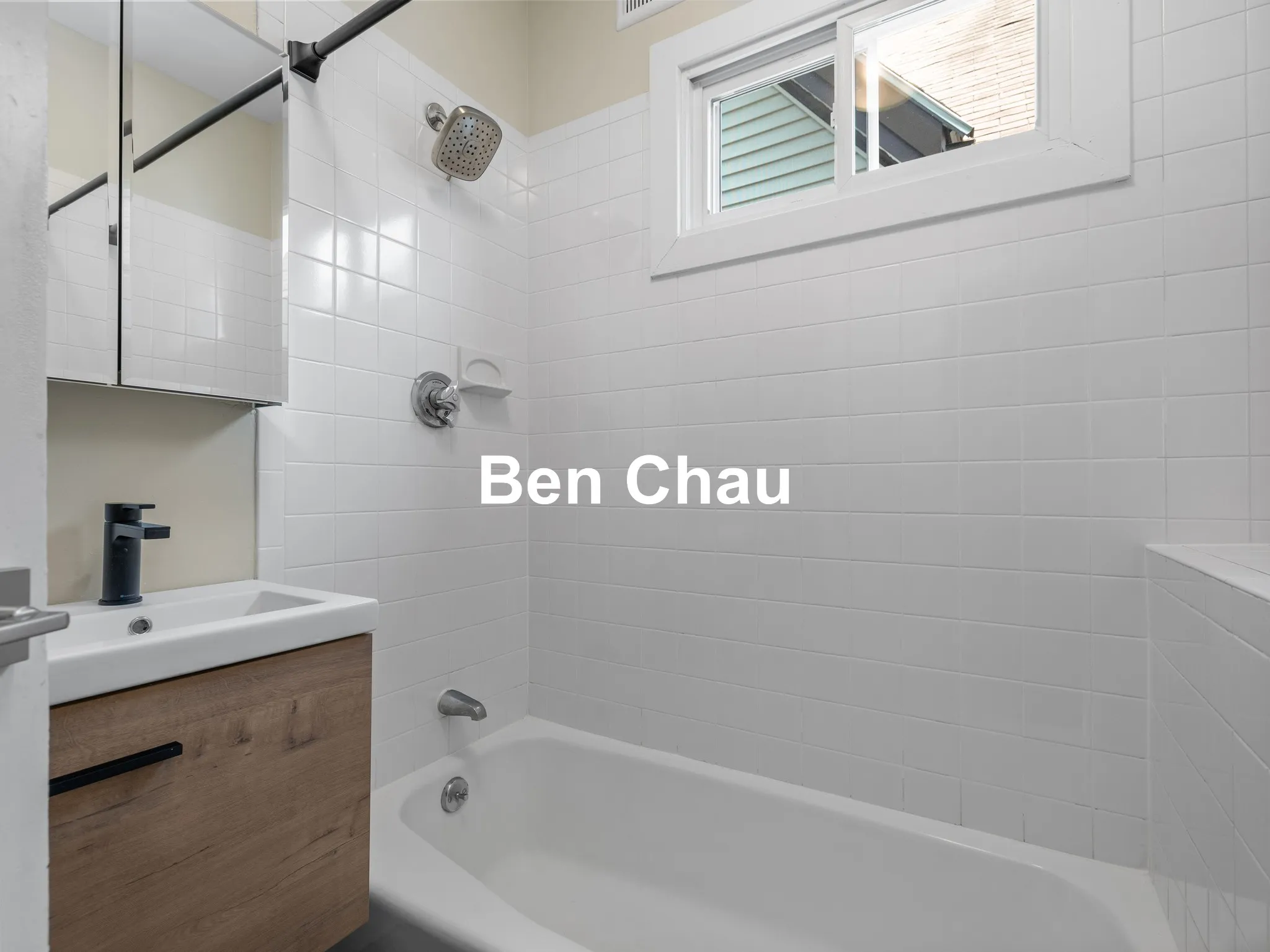 57 Hawthorne St, Davis Square