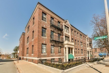 189 Chestnut Hill Ave, Brighton