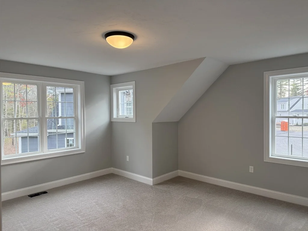 19 Kashmir's Way, Middleboro