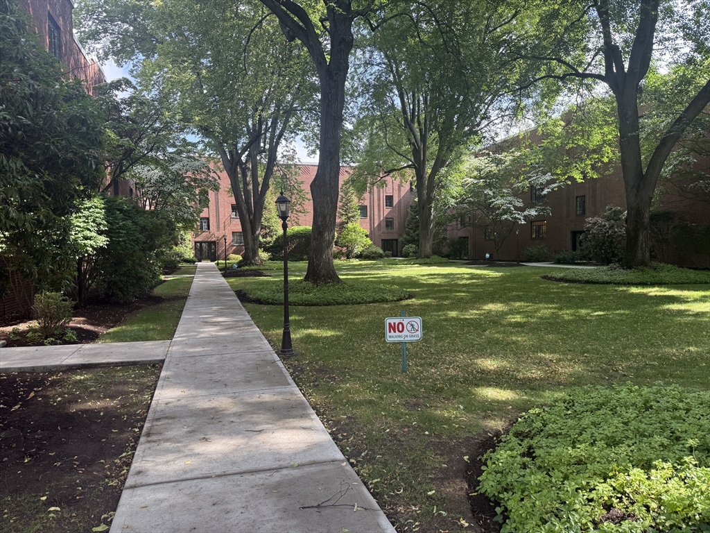 102 Sewall Ave, Coolidge Corner