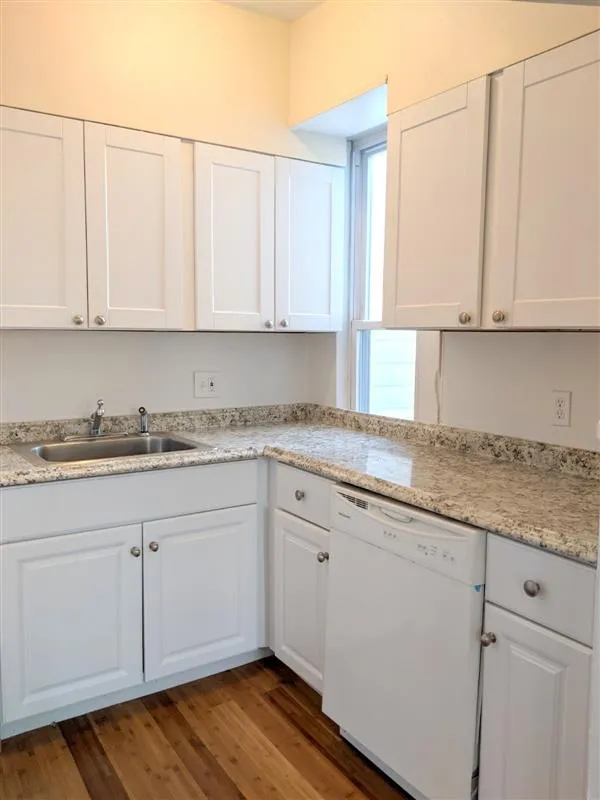 21 Thorndike St, Davis Square