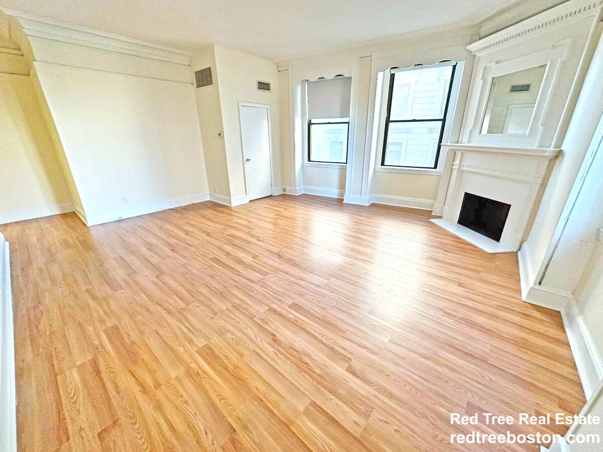 62 Boylston St, Midtown