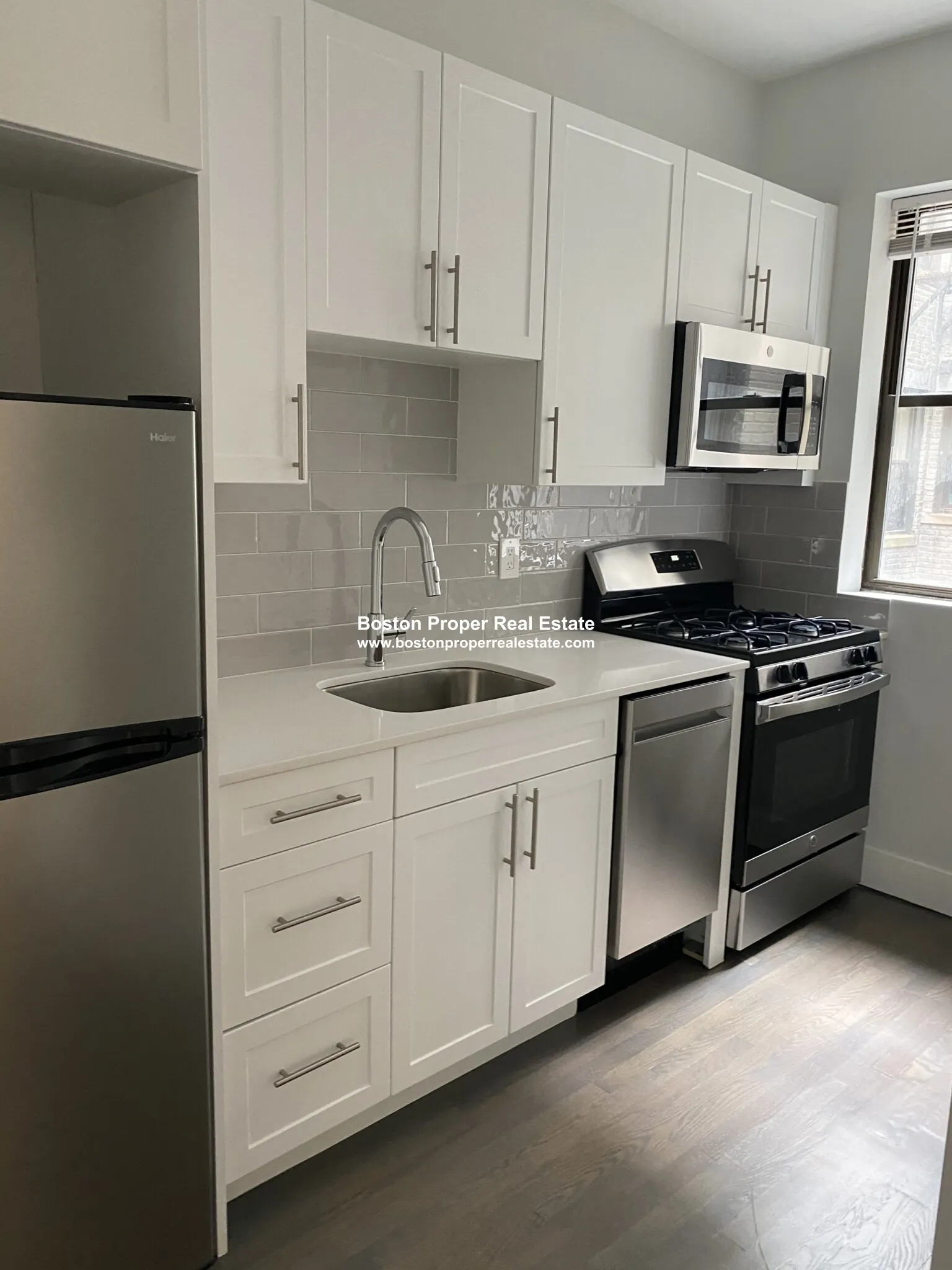81 Park Dr, Fenway