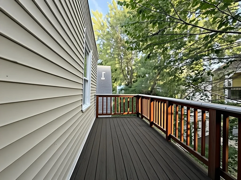 34 Cherokee, Mission Hill