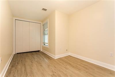 476 Fulton St, Medford