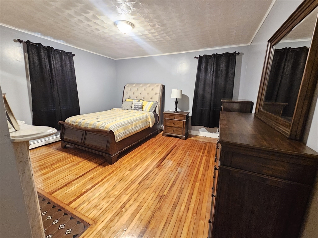 28 Cedar St, Taunton