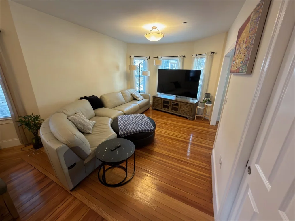 21 Marion Rd, Belmont