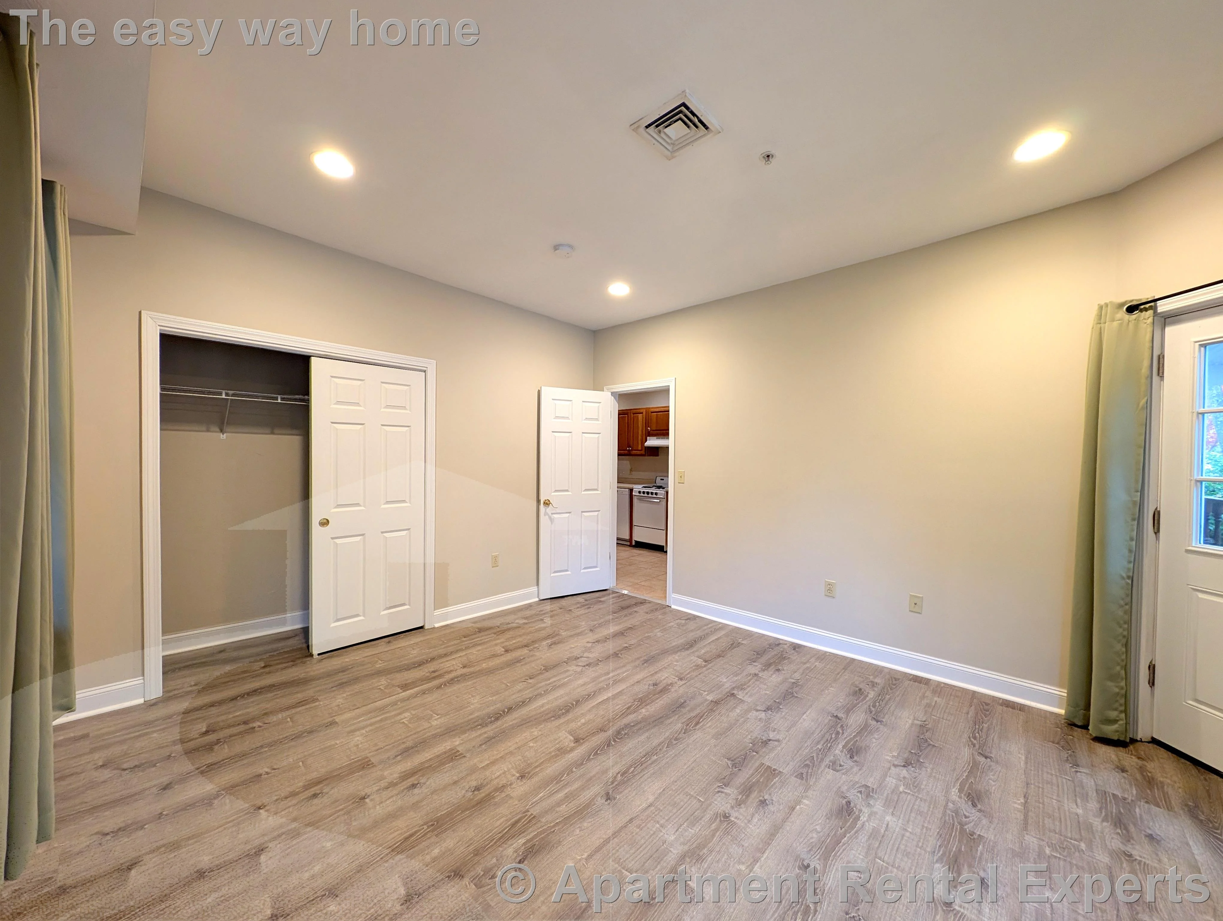 466 Green St, Central Square