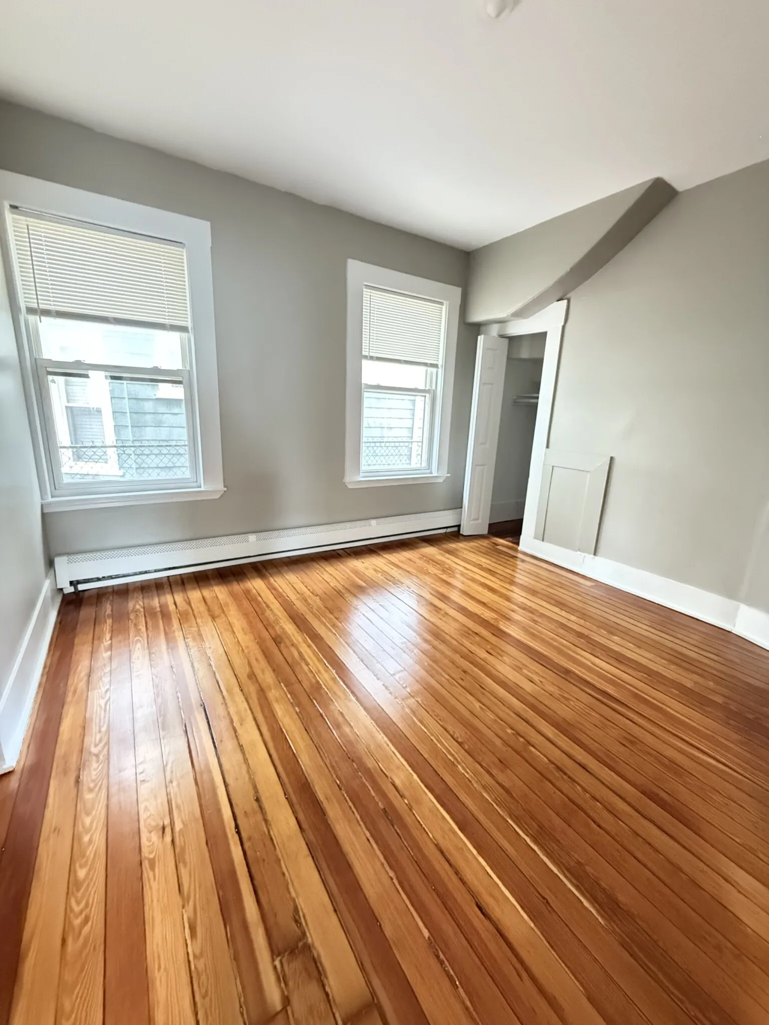 6 Bowdoin Park, Dorchester