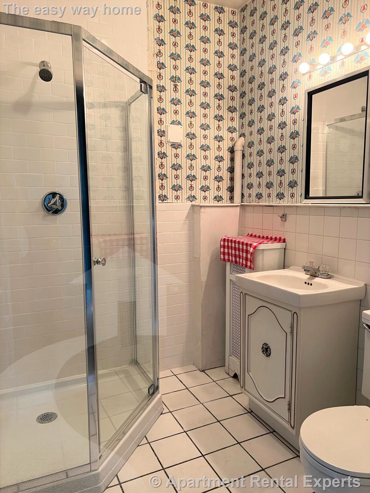 186 Powderhouse Blvd, Teele Square