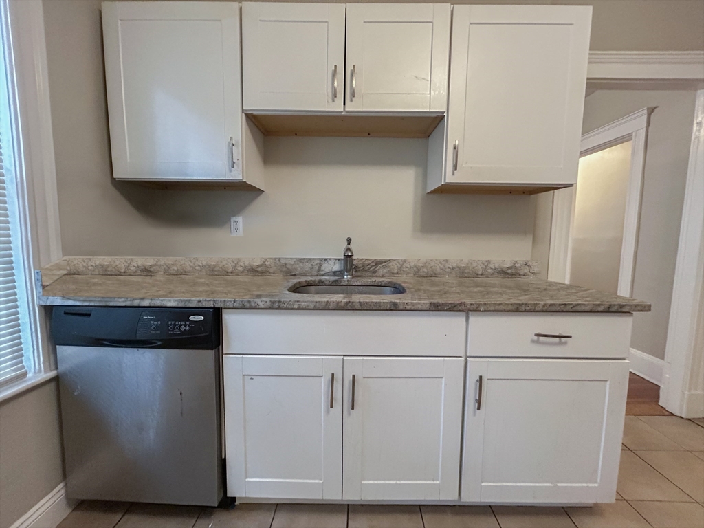 63 Draper St, Dorchester