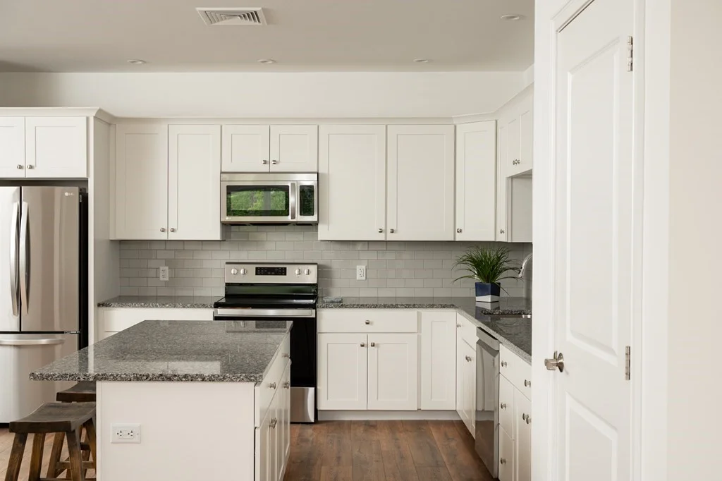 390 Chief Justice Cushing Hwy, Cohasset