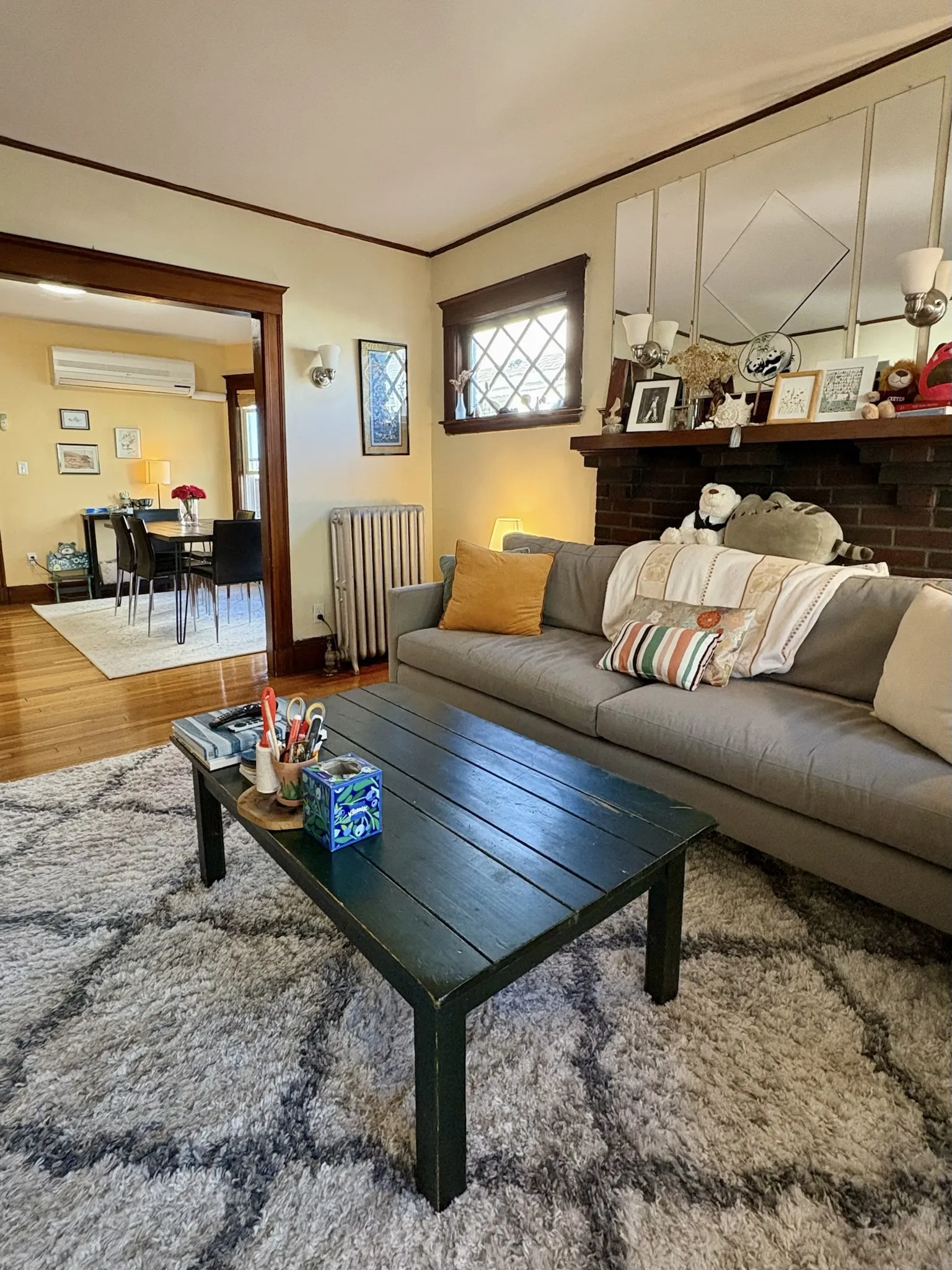 17 Sunset St, Mission Hill