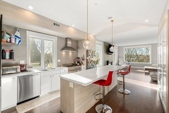 202 Rawson Rd, Brookline