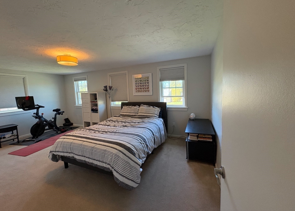 72 Ethyl Way, Stoughton