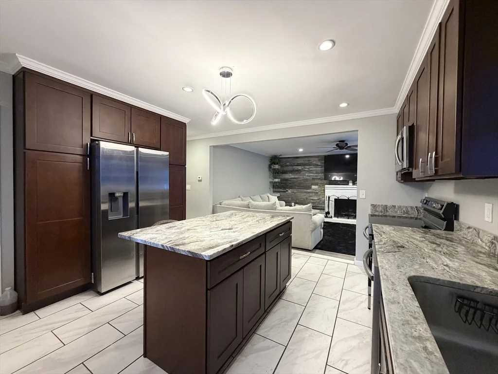 43 Frankton Ave, Brockton