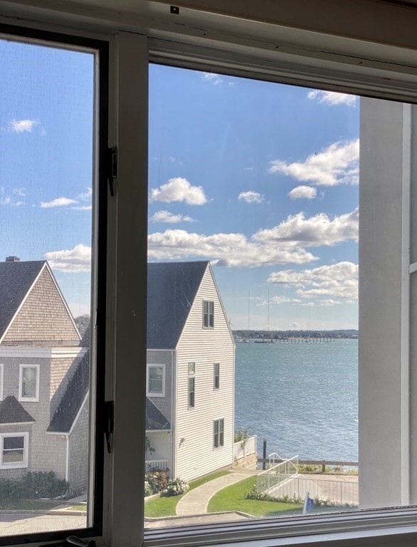 304 Commodore Ct, Spinnaker Island