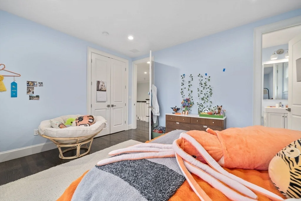 11 Woodhaven Rd, Waban