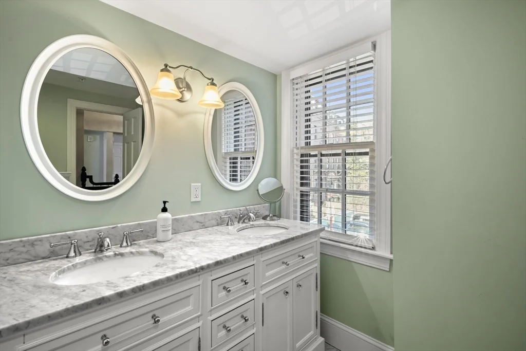 3 Mt Vernon Sq, Beacon Hill