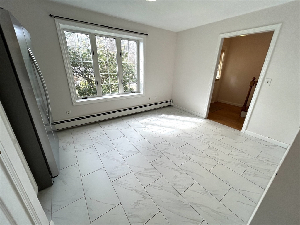 12 Homeward Ln, Natick