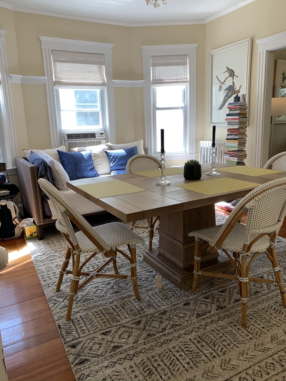 217 Reservoir Rd, Chestnut Hill