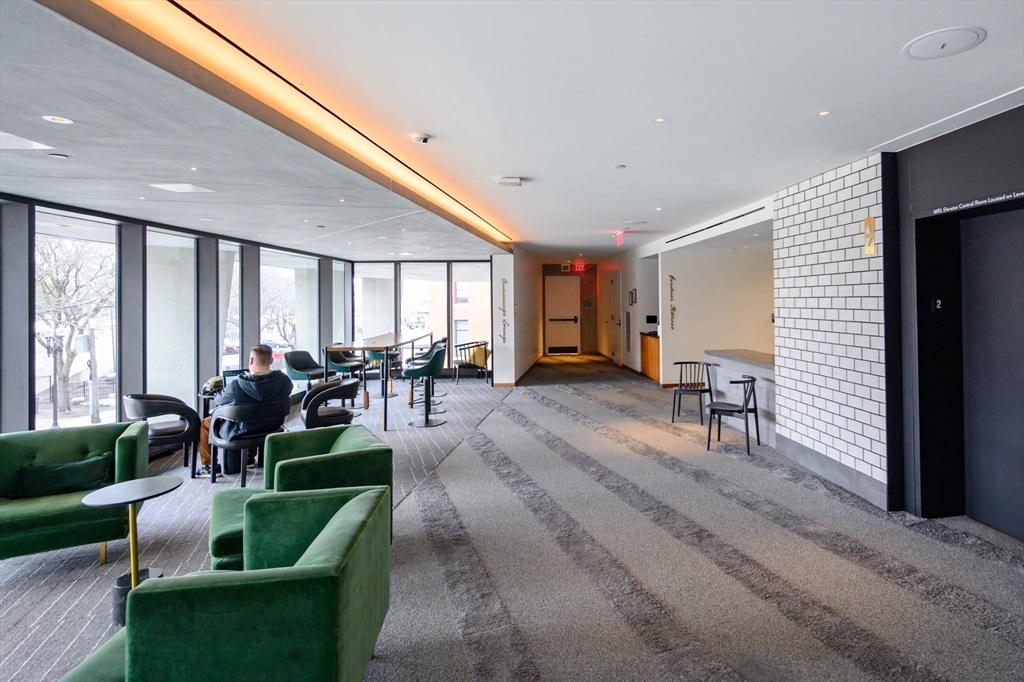 14 W Broadway, South Boston