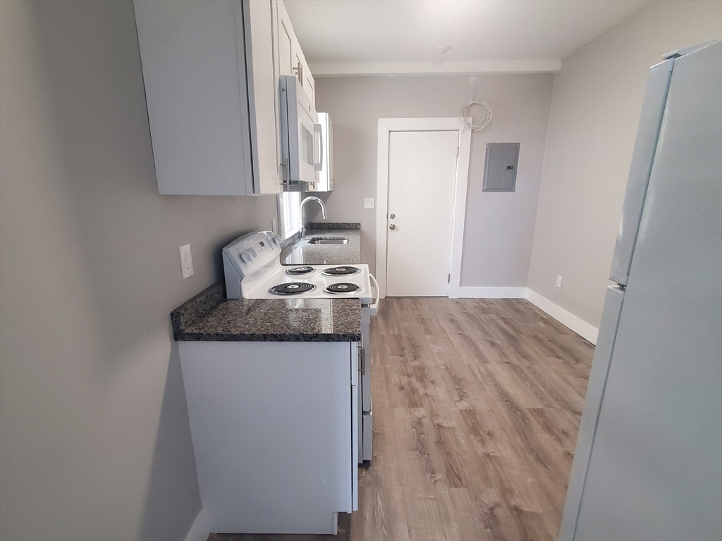 738 Washington St, Norwood