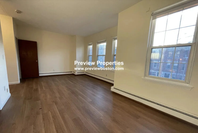 78 South Huntington Ave, Jamaica Plain