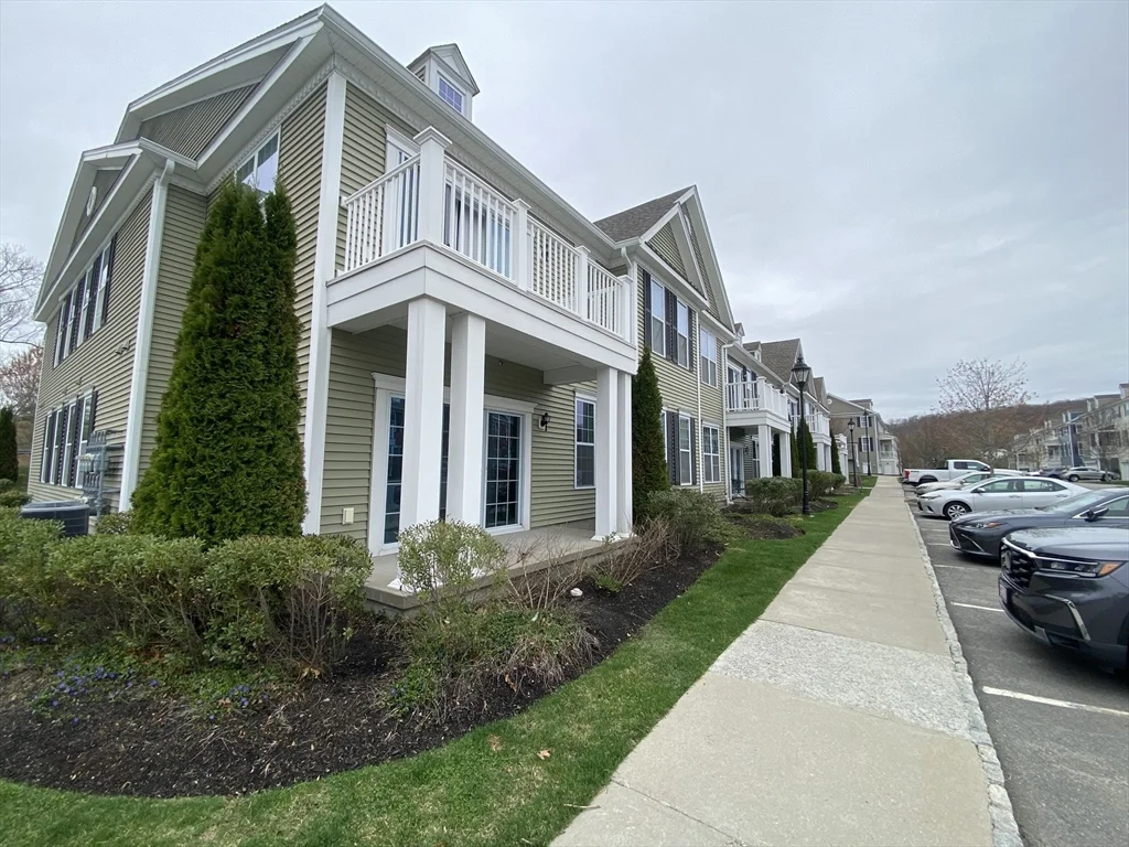 107 Corning Fairbanks Way, Westborough