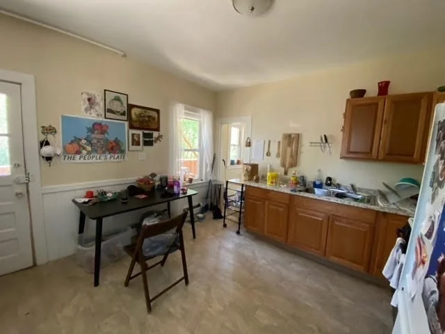 54 Williams, Northampton