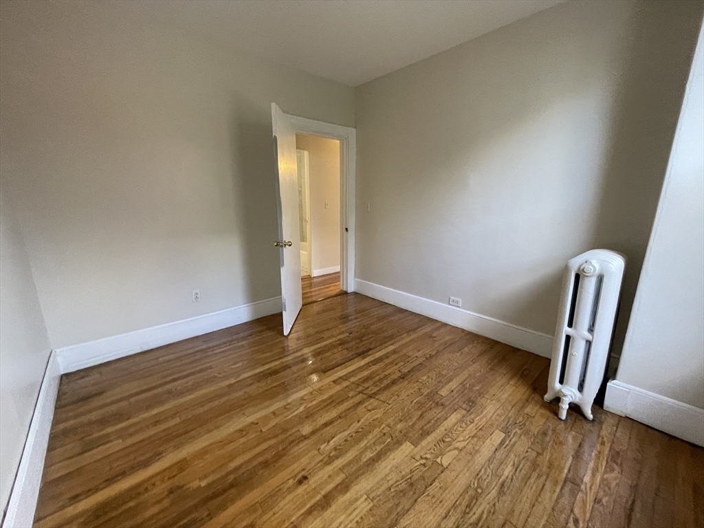 338 K St, South Boston