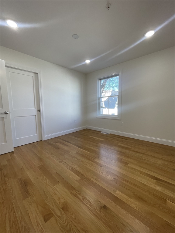 40 Everett St, Everett