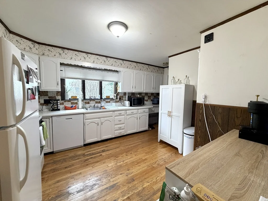 3 Goldsmith Ave, Tufts University