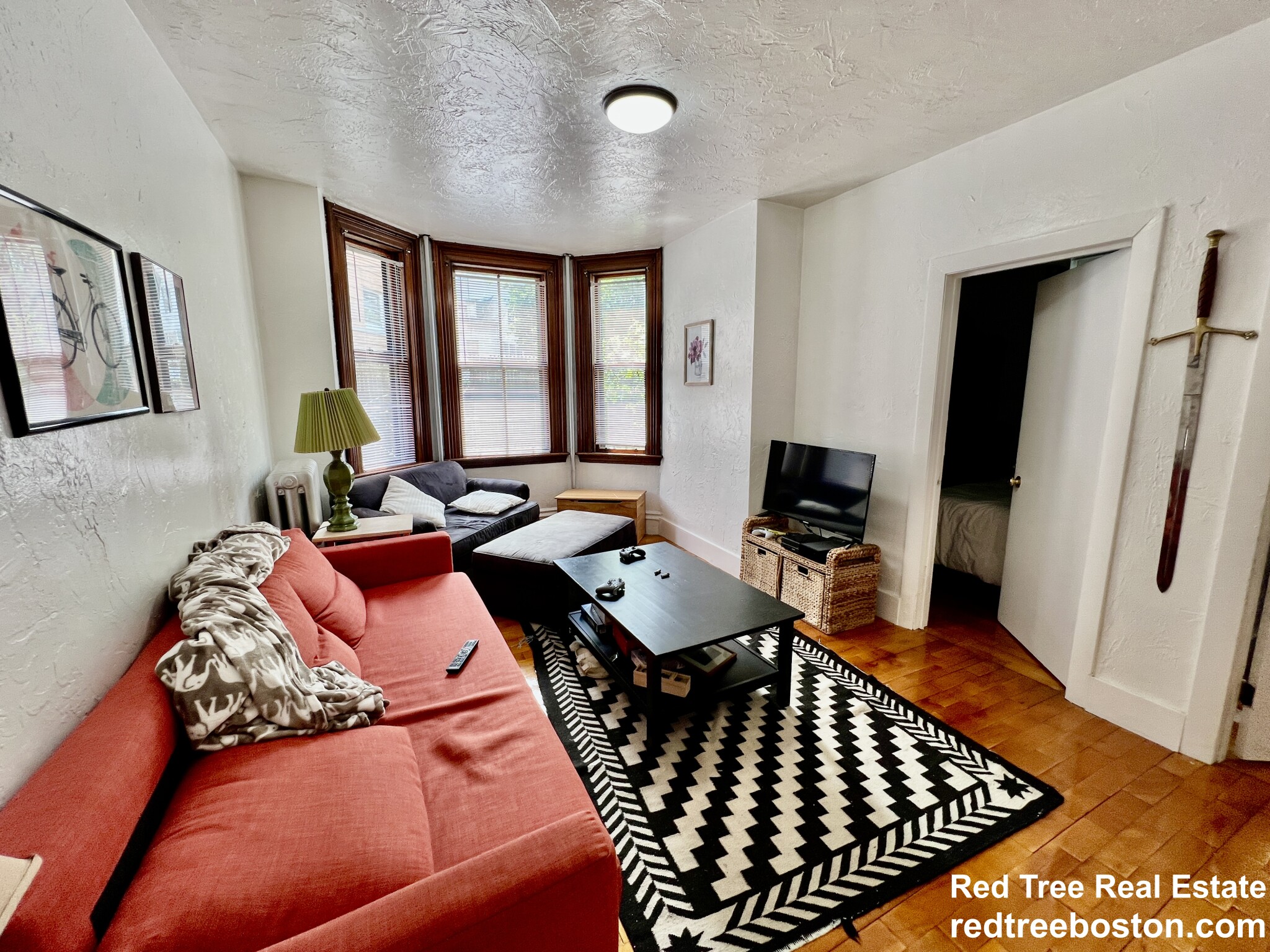 4 Adella Pl, Allston