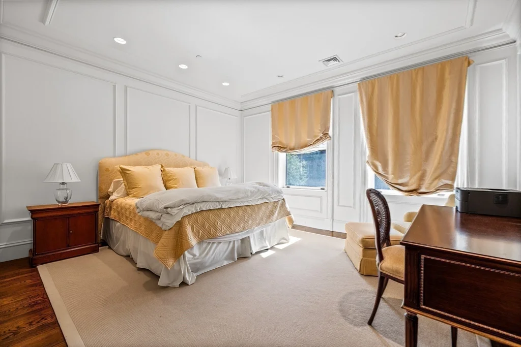 348 Beacon St, Back Bay