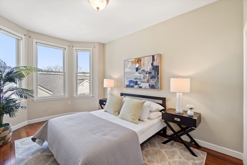 267 Bolton St, South Boston