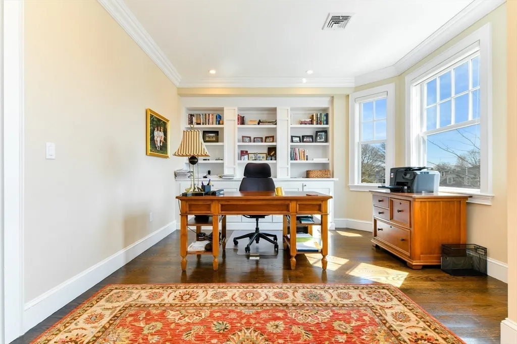 846 East Broadway, South Boston