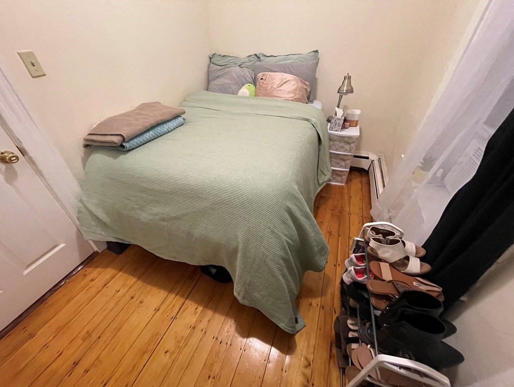 111 H St, South Boston