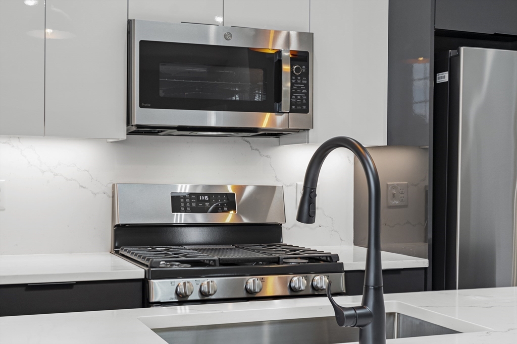 115 Thurston St, Winter Hill