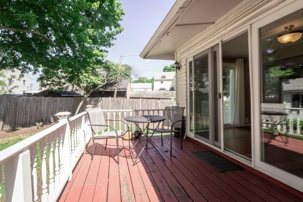 32 Hamilton Rd, Wakefield